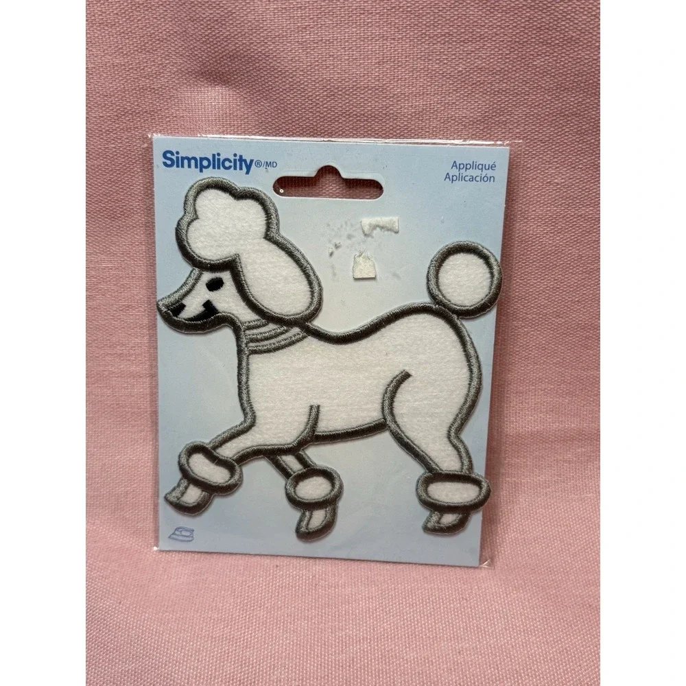Simplicity Poodle Dog Applique Patch White Gray Iron On Craft Sewing 2017